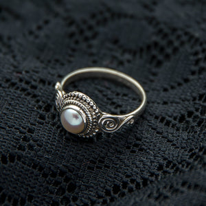 Jai Ring - Silver - Pearl - Ekeko Crafts